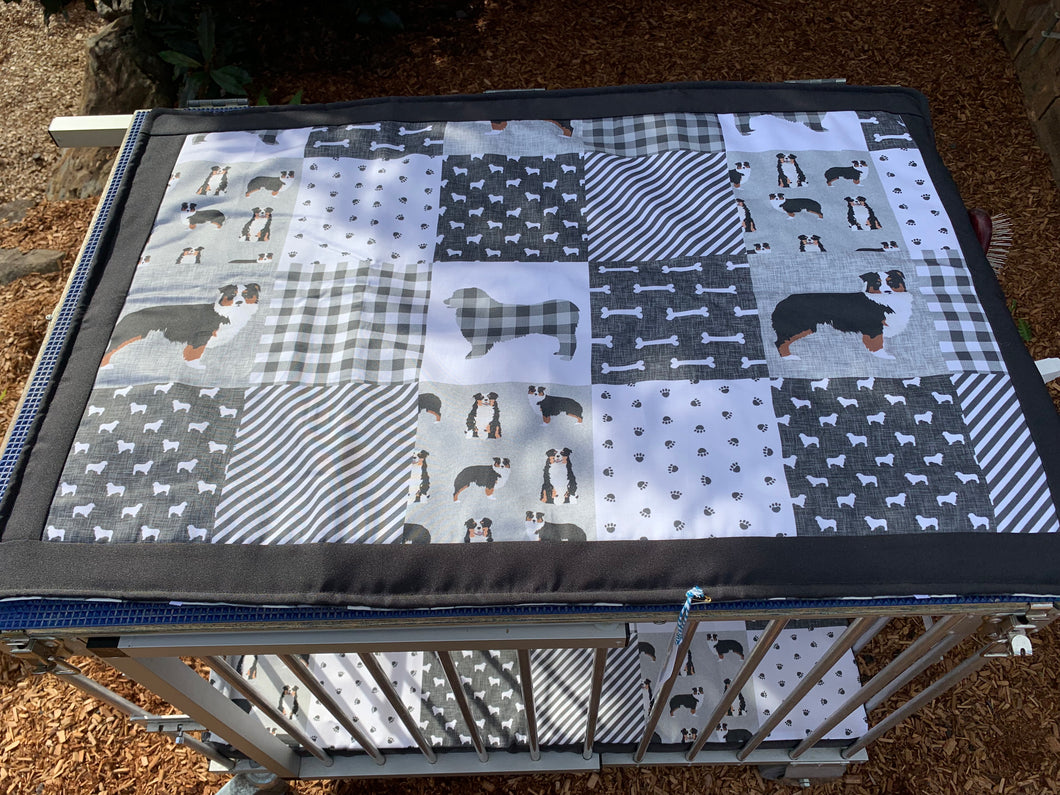 Australian Shepherd Show Grooming Mat - Black Tri